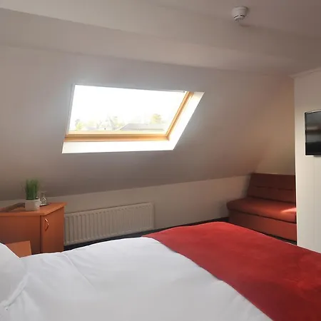 Du Perron ホテル 3*