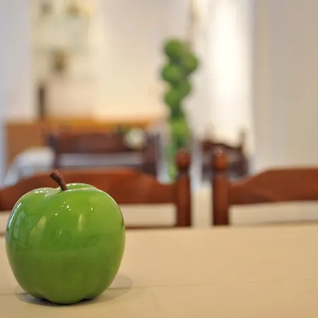 Du Perron טהאו